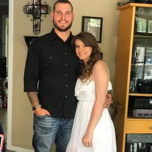 Meet your Posher, Lorie